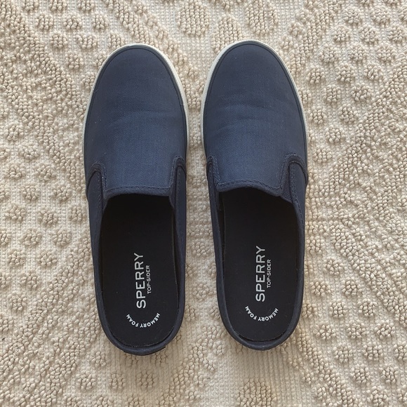 Sperry Slip On’s Navy (Pier Randi) - Picture 2 of 4